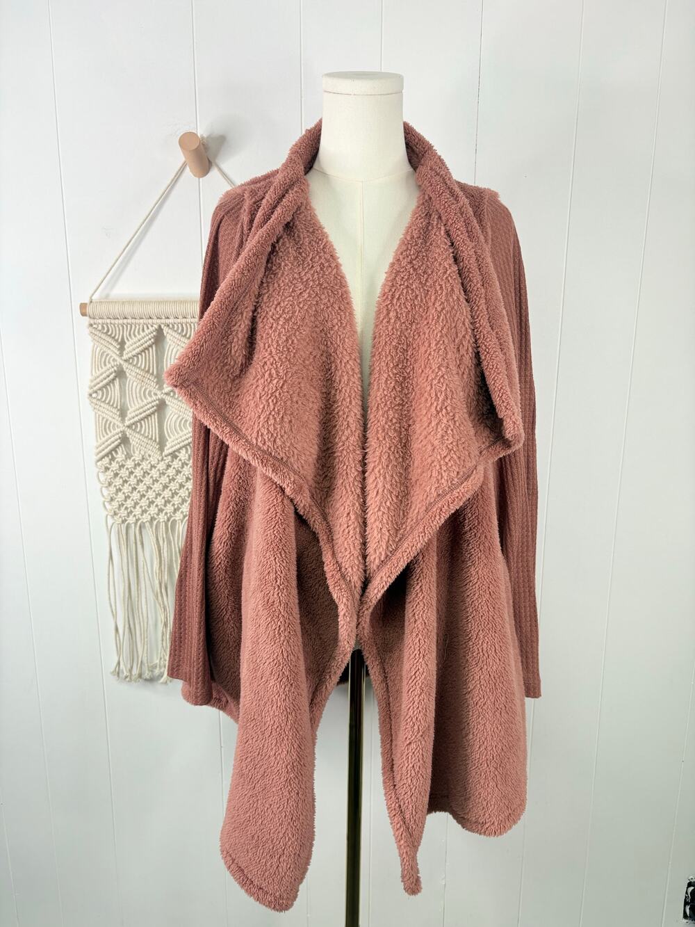 ☀️SALE☀️ Jodifl Plush Faux Fur Teddy Cardigan Sweater Medium Mauve Pink